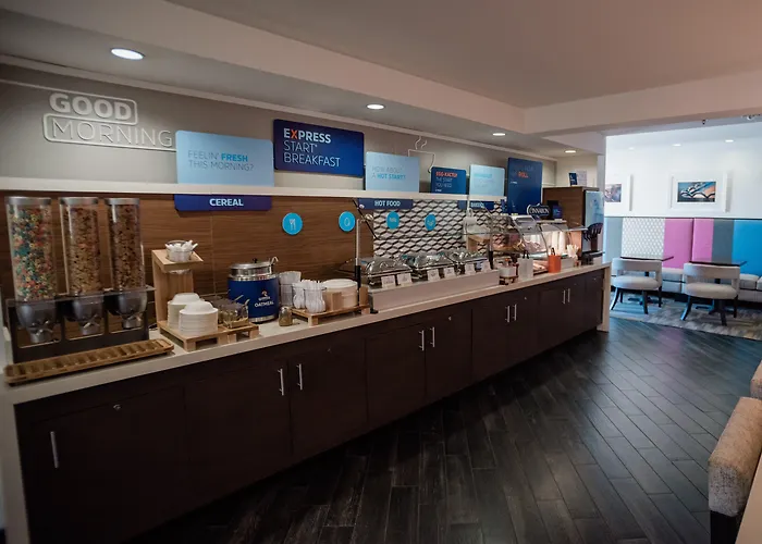 Holiday Inn Express Hickory - Hickory Mart By Ihg