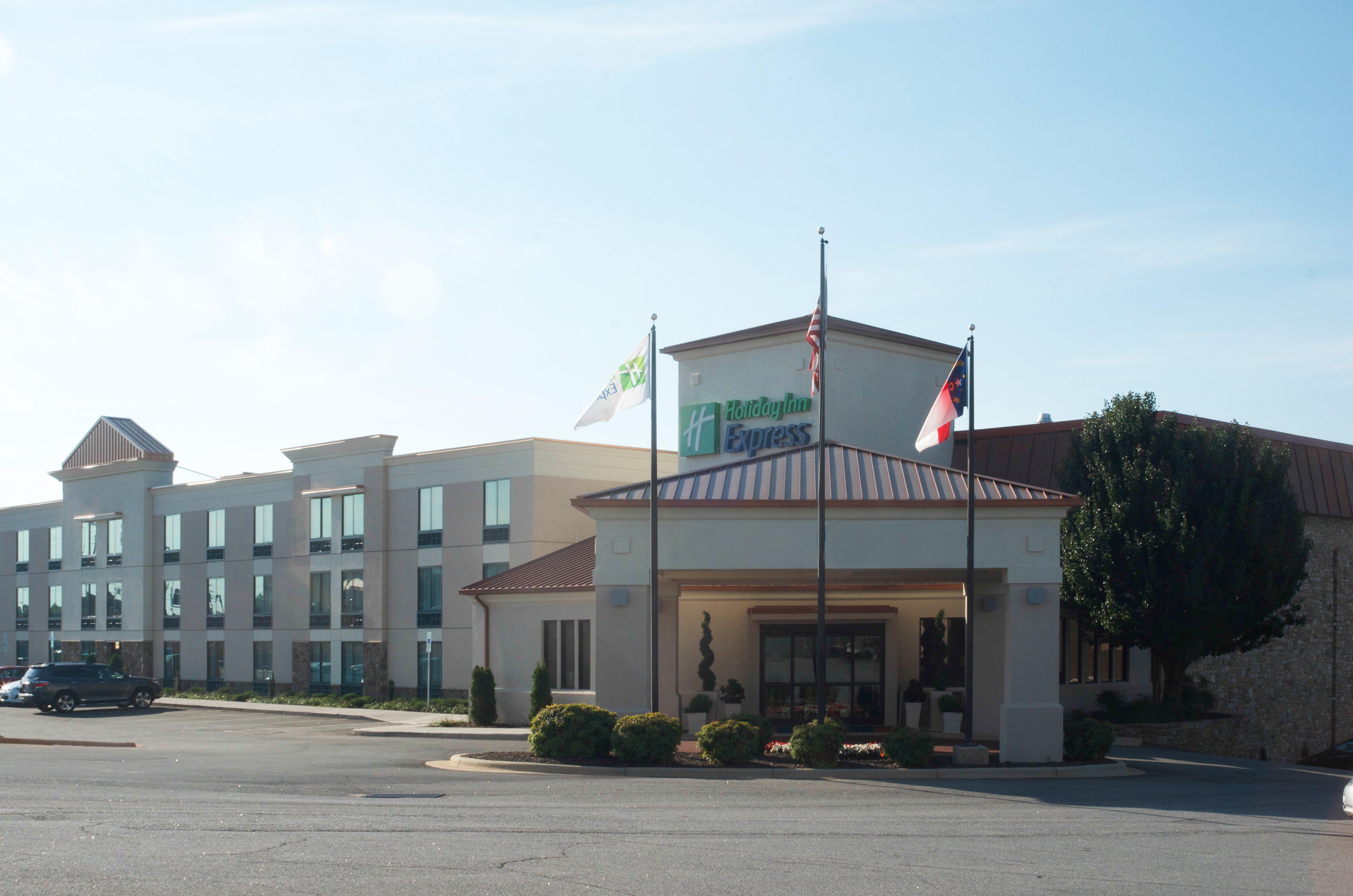 Hotel Express - Mart By Ihg 2*
